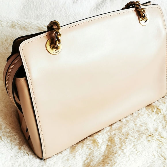 Parker Carryall - Picture 2 of 10